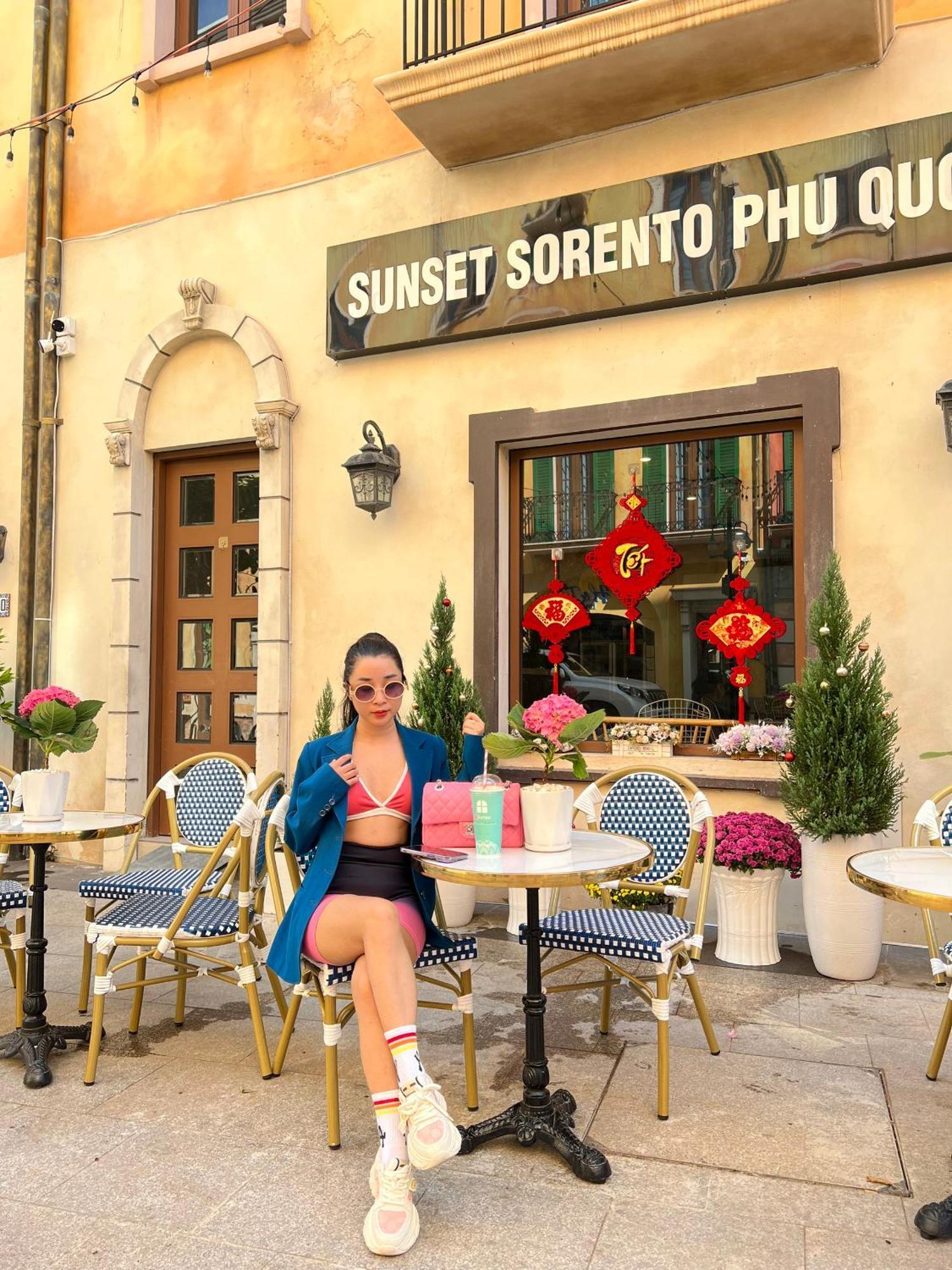 Sunset Sorrento Phu Quocアパートホテル エクステリア 写真